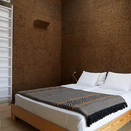 Bed & Breakfast Cavalo De Madeira 3*
