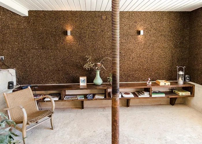 Cavalo De Madeira Arelho